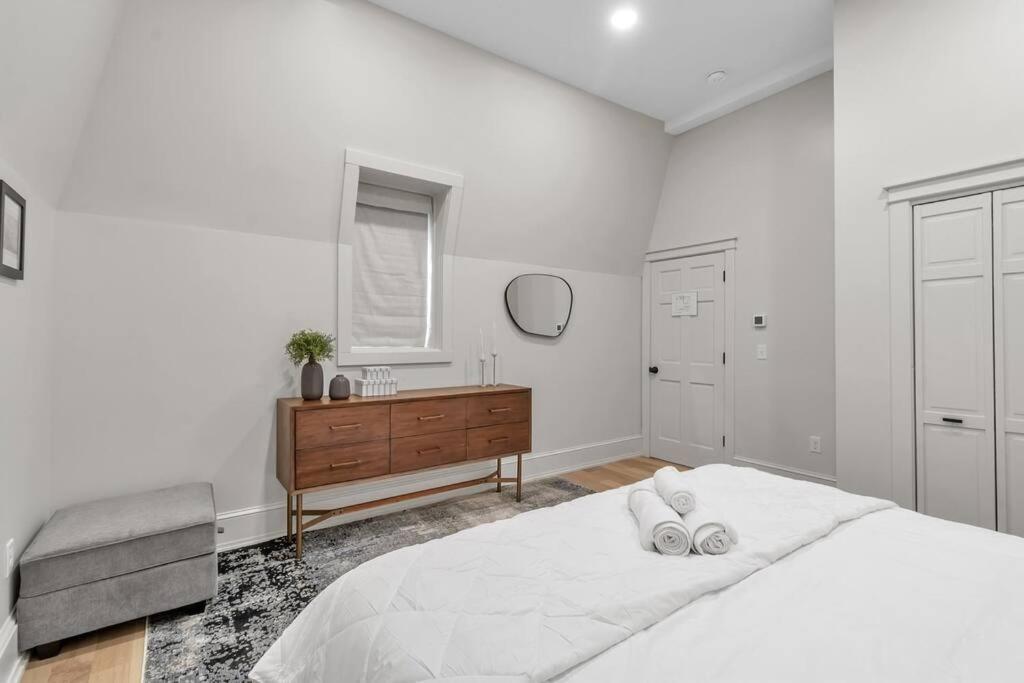 דירות באפלו Carriage House Loft - King Bed And Garage Parking מראה חיצוני תמונה